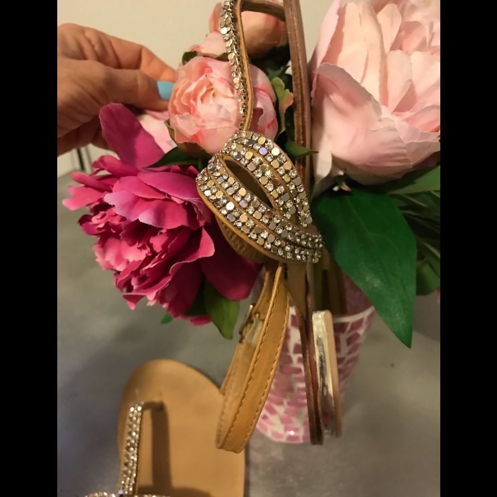 GoGo Made In Italy 🇮🇹  38 Gorgeous Sandals - Picture 3 of 7